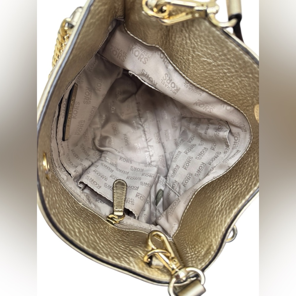 Michael Kors Jet Set Medium Leather Messenger – Golden - Picture 10 of 12